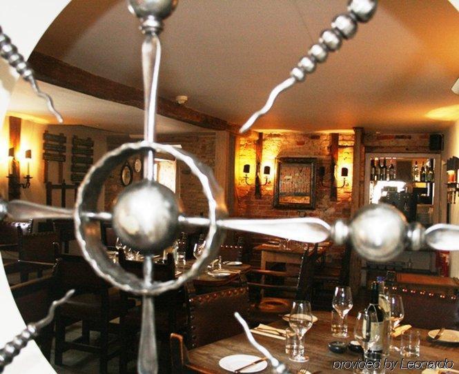 Queens Head Inn Nassington Étterem fotó