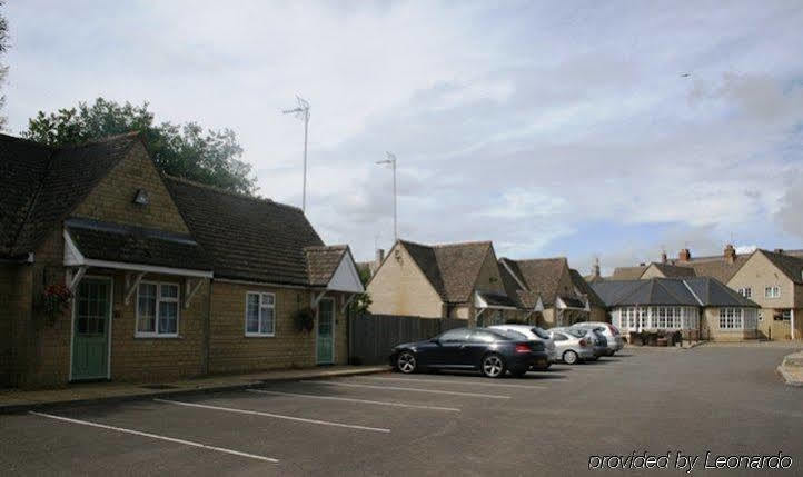 Queens Head Inn Nassington Kültér fotó