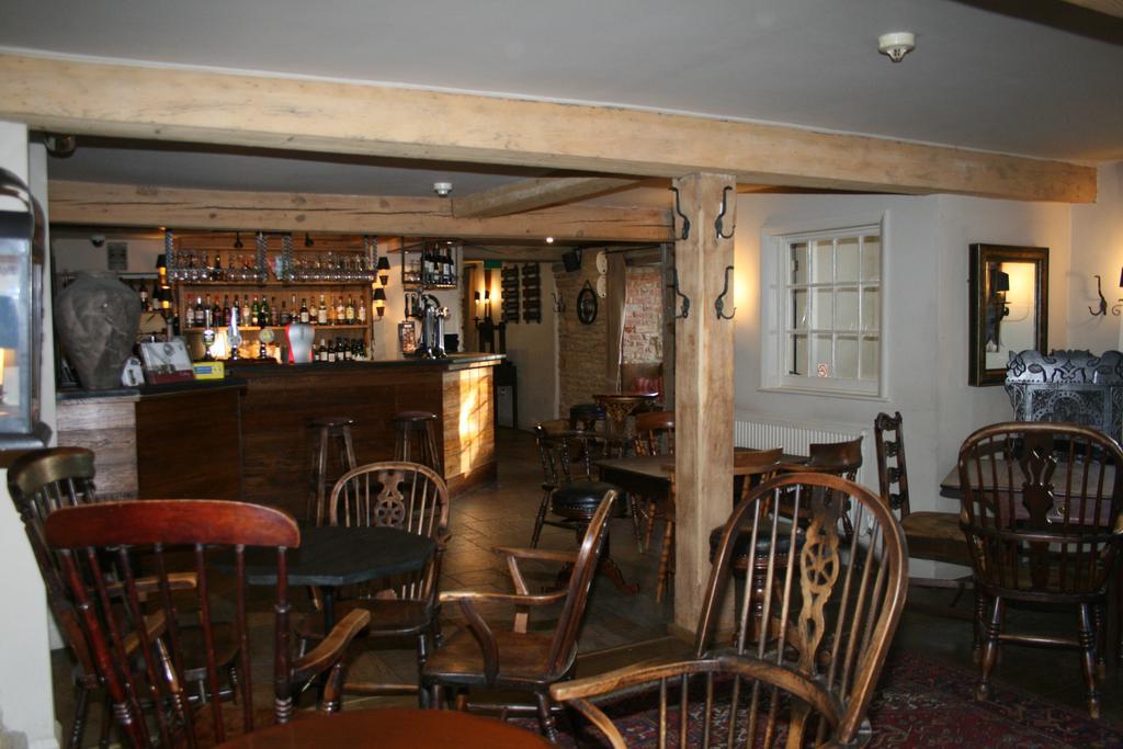 Queens Head Inn Nassington Kültér fotó